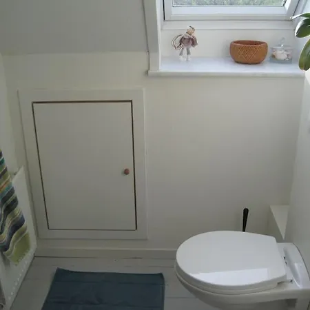 - Hus Med Udsigt *